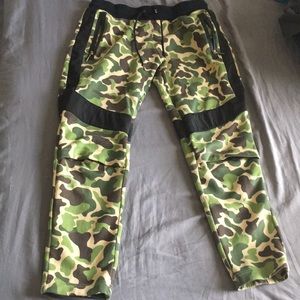 Great pair of Puma camouflage joggers